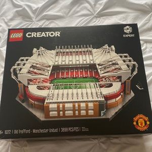 Old Tafford Manchester United lego set